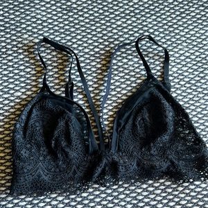 Black lace Victoria’s secret bralette